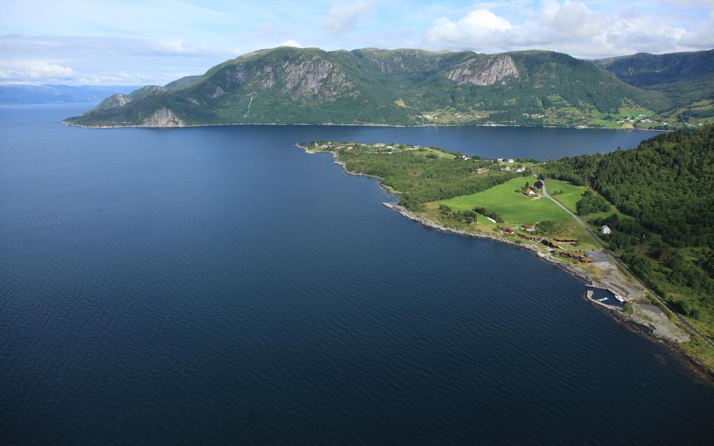 Brekkestranda Fjordhotel Brekke  Exterior foto