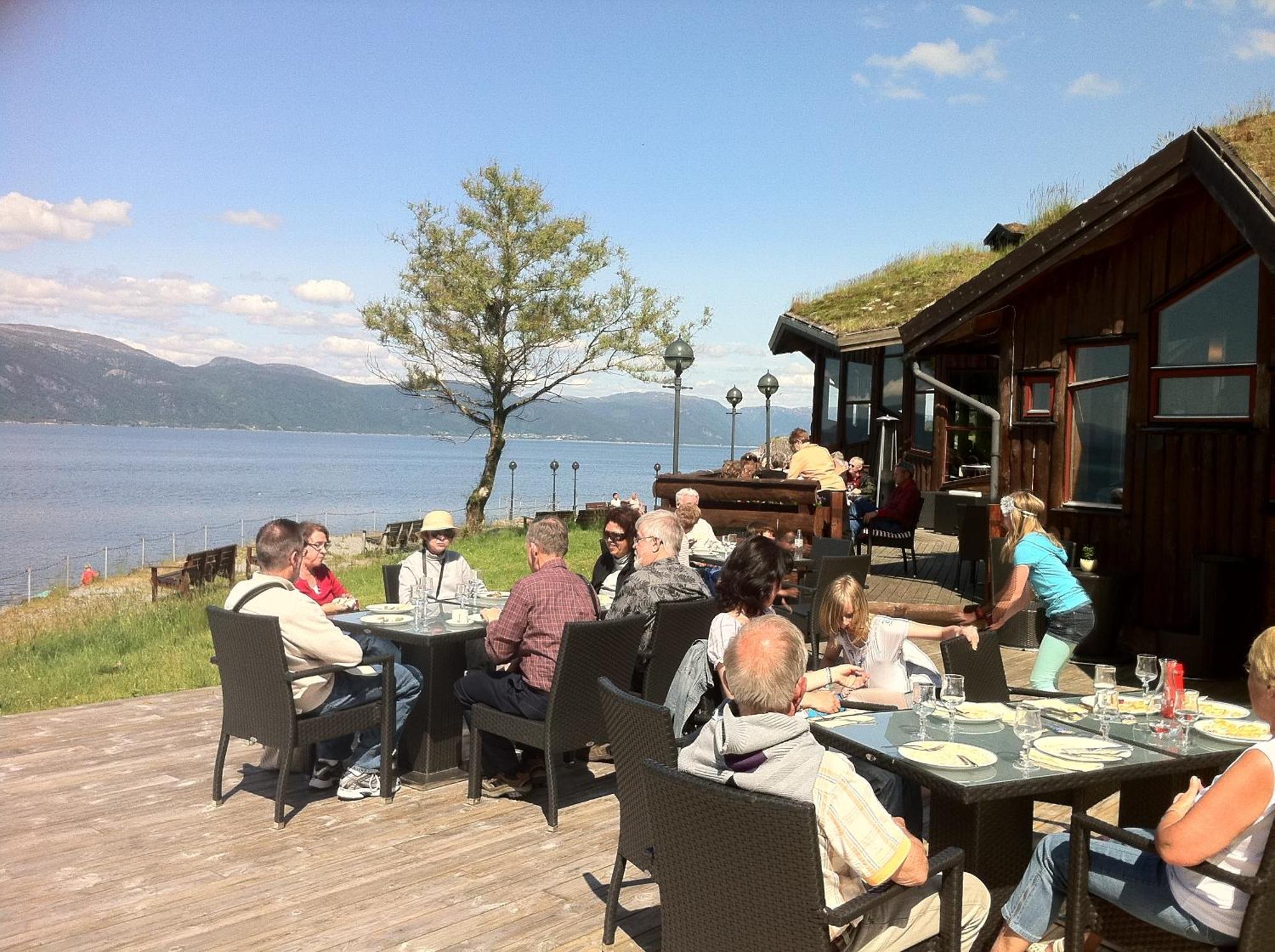 Brekkestranda Fjordhotel Brekke  Exterior foto